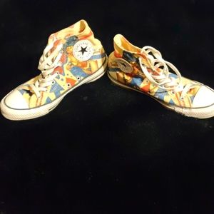 Wonder woman All Star Converse shoes size 8.